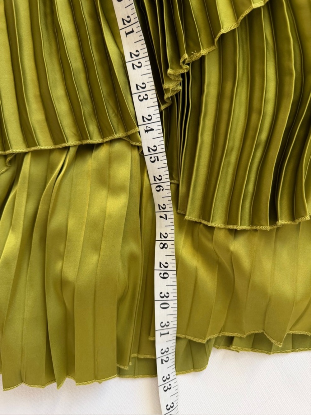 ANDREA IYAMAH
The Lenti Pleated Mini Dress in Onyx (Size S) - Picture 14 of 16